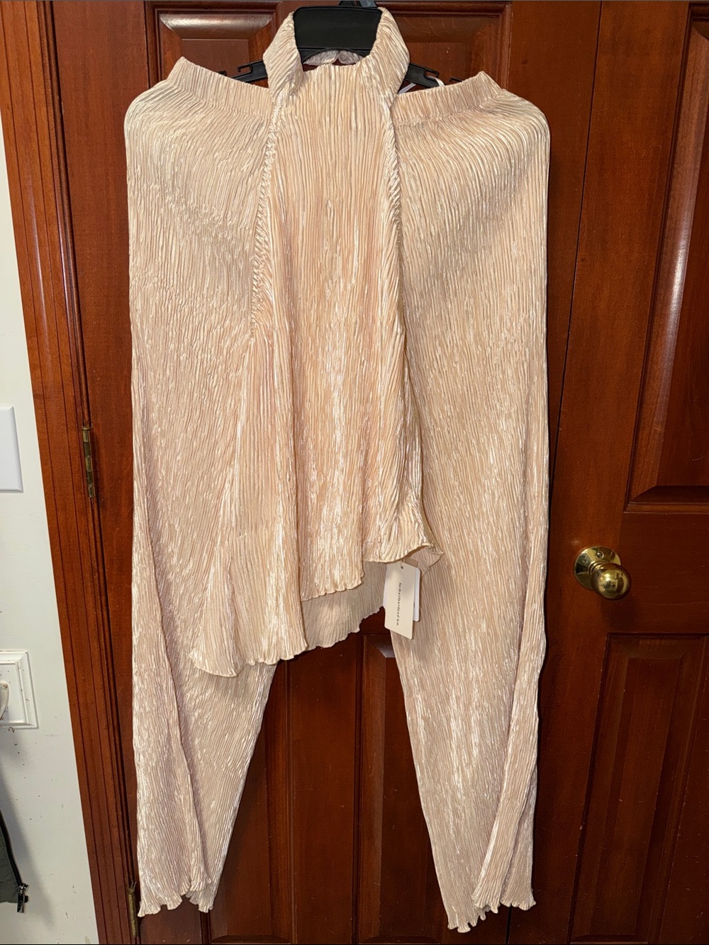 Commense Women's Pleated Luxe Blush Crepey Two Piece Set Halter Top w/Full Pant